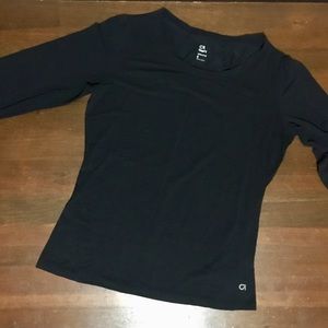 EUC GapFIT Breathe Workout Top, S.